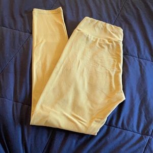 Mustard LulaRoe leggings one size fits all